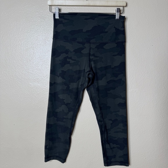 lululemon athletica Pants - Lululemon Leggings Women's 8 Green Camo Align HR Crop 21” *Nulu